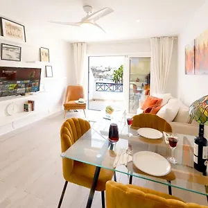 https://apt-lanzarote-rental-harbour-view.in-canary-islands.com